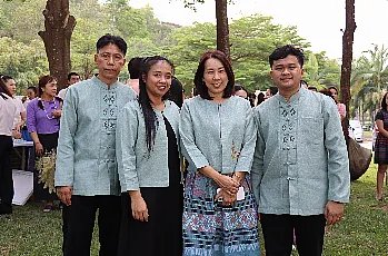ผู้อำนวยการสำนักงานสภามหาวิทยาลัยพะเยา พร้อมด้วยบุคลากรสำนักงานสภามหาวิทยาลัยพะเยา เข้าร่วมงาน “ประเพณีสระเกล้าดำหัวอธิการบดีและผู้อาวุโส เนื่องในเทศกาลสงกรานต์มหาวิทยาลัยพะเยา ประจำปี 2568”
