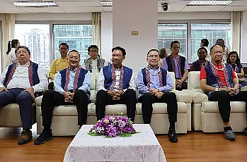 พิธีสระเกล้าดำหัวนายกสภามหาวิทยาลัยพะเยาและกรรมการสภามหาวิทยาลัยผู้ทรงคุณวุฒิ เนื่องในเทศกาลสงกรานต์