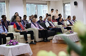 พิธีสระเกล้าดำหัวนายกสภามหาวิทยาลัยพะเยาและกรรมการสภามหาวิทยาลัยผู้ทรงคุณวุฒิ เนื่องในเทศกาลสงกรานต์