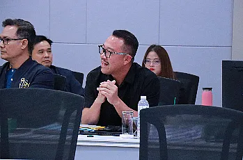 การแสดงวิสัยทัศน์และสัมภาษณ์ผู้ตอบรับการทาบทามเพื่อเข้ารับการสรรหาเป็นผู้สมควรดำรงตำแหน่งคณบดีคณะเกษตรศาสตร์และทรัพยากรธรรมชาติ