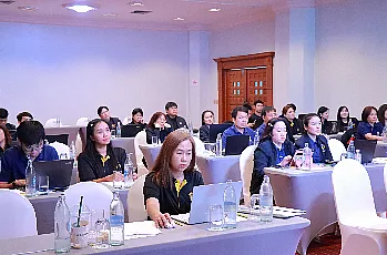 สำนักงานสภามหาวิทยาลัยพะเยา ร่วมกับกองแผนงาน จัดโครงการพัฒนาศักยภาพบุคลากร โดยการอบรมหัวข้อ “AI กับการประยุกต์ใช้ในการทำงานประจำ”