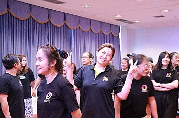 สำนักงานสภามหาวิทยาลัยพะเยา ร่วมกับกองแผนงาน จัดโครงการพัฒนาศักยภาพบุคลากร โดยการอบรมหัวข้อ “AI กับการประยุกต์ใช้ในการทำงานประจำ”