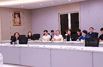 การแสดงวิสัยทัศน์และสัมภาษณ์ผู้ตอบรับการทาบทามเพื่อเข้ารับการสรรหาเป็นผู้สมควรดำรงตำแหน่งคณบดีคณะบริหารธุรกิจและนิเทศศาสตร์ มหาวิทยาลัยพะเยา