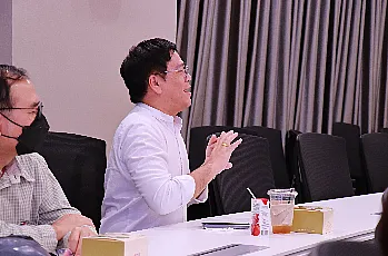 การแสดงวิสัยทัศน์และสัมภาษณ์ผู้ตอบรับการทาบทามเพื่อเข้ารับการสรรหาเป็นผู้สมควรดำรงตำแหน่งคณบดีคณะบริหารธุรกิจและนิเทศศาสตร์ มหาวิทยาลัยพะเยา