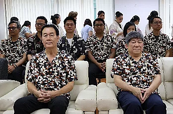 พิธีสระเกล้าดำหัวนายกสภามหาวิทยาลัยพะเยาและกรรมการสภามหาวิทยาลัยผู้ทรงคุณวุฒิ เนื่องในเทศกาลสงกรานต์