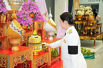 ผู้อำนวยการสำนักงานสภามหาวิทยาลัยพะเยาเข้าร่วมพิธีลงนามถวายพระพรชัยมงคล สมเด็จพระนางเจ้าสุทิดา พัชรสุธาพิมลลักษณ พระบรมราชินี เนื่องในโอกาสวันเฉลิมพระชนมพรรษา วันที่ 3 มิถุนายน  
