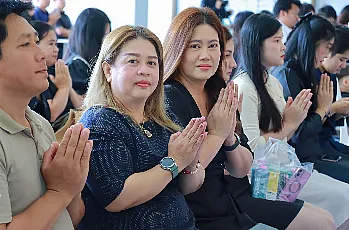 ผู้อำนวยการสำนักงานสภามหาวิทยาลัยพะเยา พร้อมด้วยบุคลากร เข้าร่วมพิธีตักบาตรอุทิศถวายเป็นพระกุศลแด่สมเด็จพระเจ้าลูกเธอ เจ้าฟ้าพัชรกิติยาภา นเรนทิราเทพยวดี กรมหลวงราชสาริณีสิริพัชร มหาวัชรราชธิดา ในวาระครบปัณรสมวาร