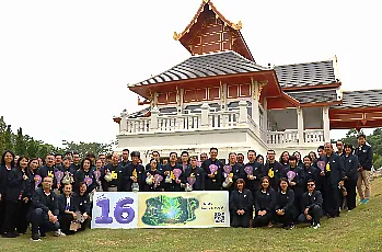 นายกสภามหาวิทยาลัยพะเยา กรรมการสภามหาวิทยาลัยผู้ทรงคุณวุฒิ เยี่ยมชมกิจกรรมนิทรรศการ “16 เรื่องเล่าดีดี 16 ปี มหาวิทยาลัยพะเยา” และกิจกรรมพิเศษ “16 จุด Check-in”