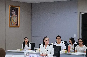 การแสดงวิสัยทัศน์และสัมภาษณ์ผู้ตอบรับการทาบทามเพื่อเข้ารับการสรรหาเป็นผู้สมควรดำรงตำแหน่งคณบดีคณะรัฐศาสตร์และสังคมศาสตร์