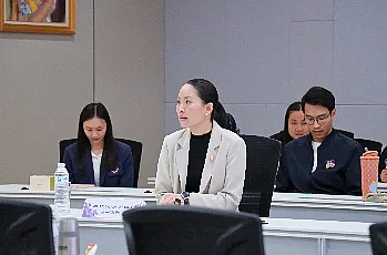 การแสดงวิสัยทัศน์และสัมภาษณ์ผู้ตอบรับการทาบทามเพื่อเข้ารับการสรรหาเป็นผู้สมควรดำรงตำแหน่งคณบดีคณะรัฐศาสตร์และสังคมศาสตร์