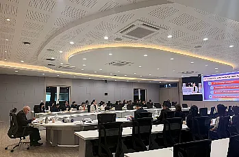 การแสดงวิสัยทัศน์และสัมภาษณ์ผู้ตอบรับการทาบทามเพื่อเข้ารับการสรรหาเป็นผู้สมควรดำรงตำแหน่งคณบดีคณะรัฐศาสตร์และสังคมศาสตร์